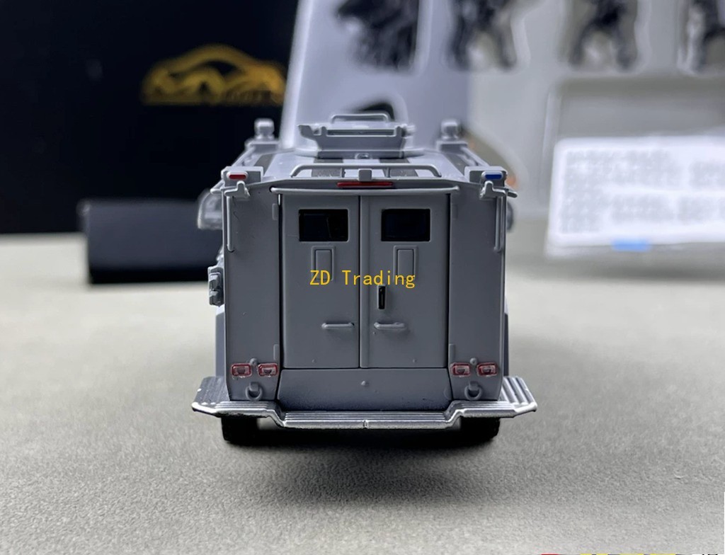 MVA 1:64 Gray Bearcat AFV Armored Vehicle Figures Model Diecast ABS Car BN