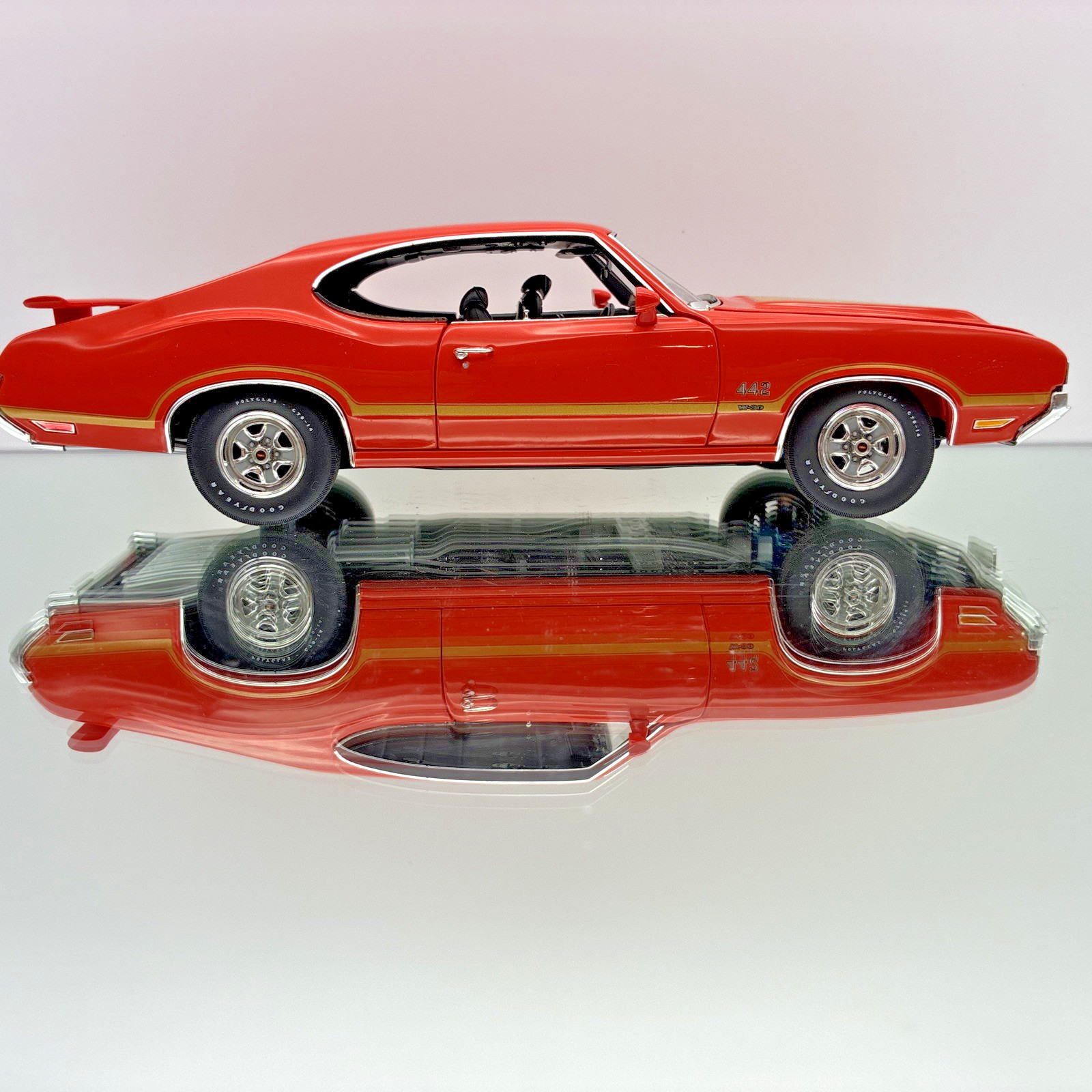 DANBURY MINT / ACME 1970 OLDSMOBILE 442 W30 NEW IN BOX 1:18 NMB. ED. #134 SHARP