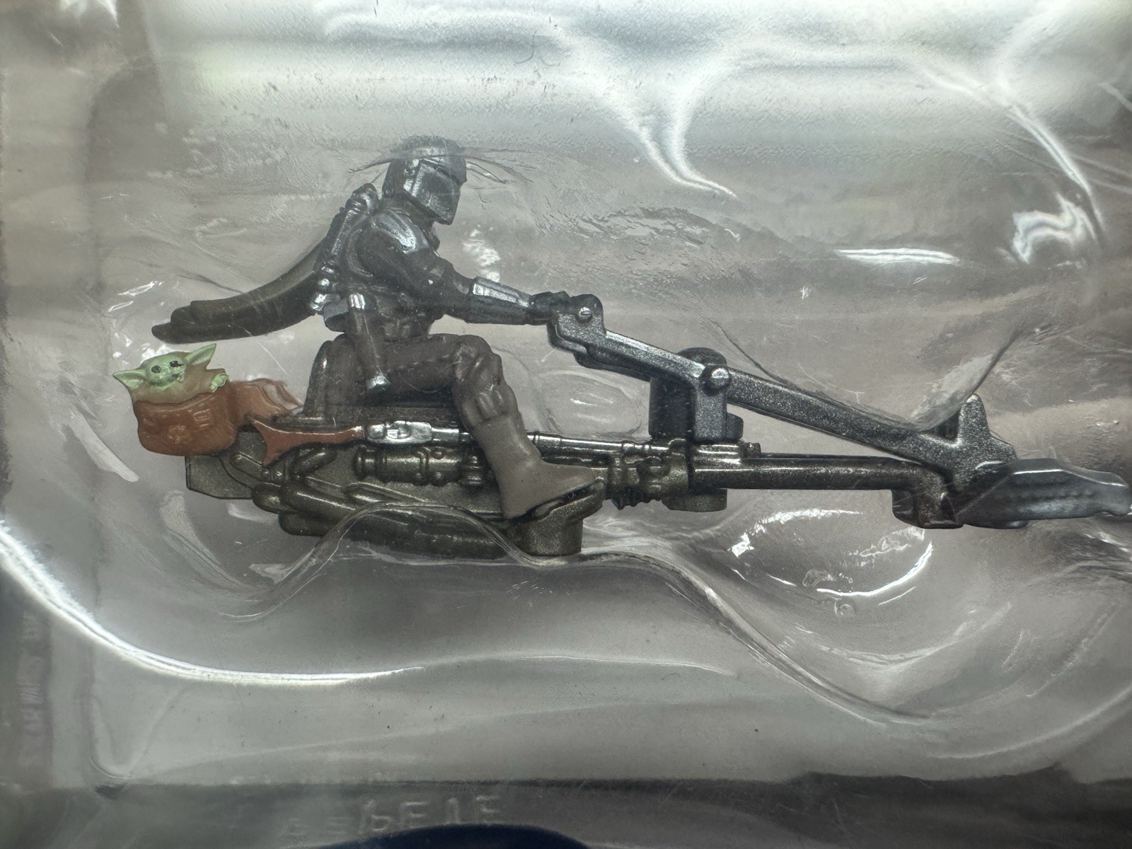 Hot Wheels Star Wars The Mandalorian Speeder/Razor Crest/The Child w/Hover Pram