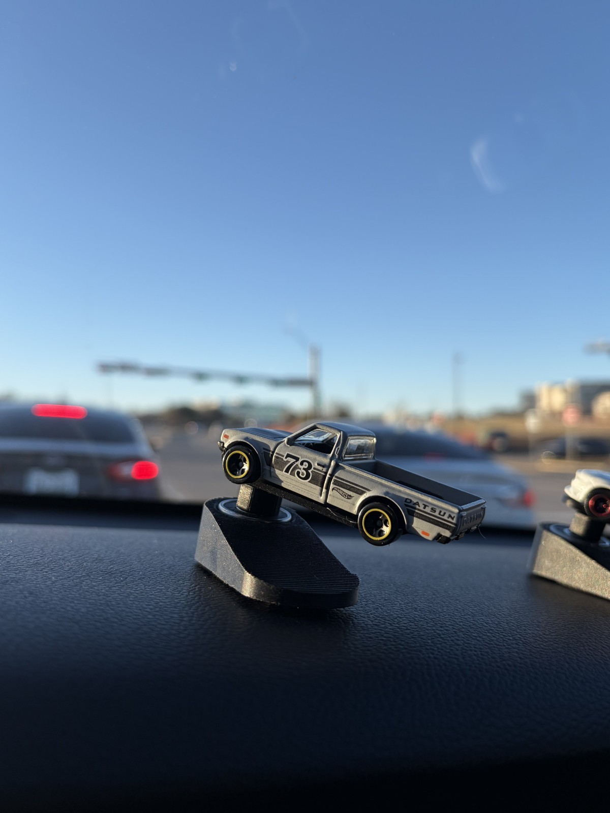 Dashboard Drift Toy Inertia Stand for Hot Wheels (Black)