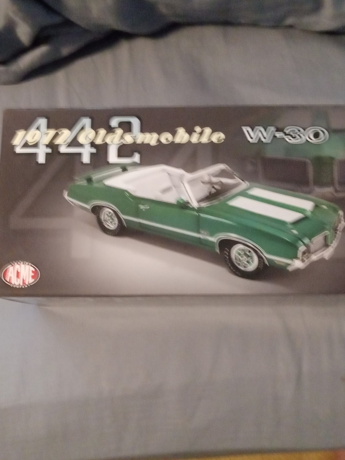 1972 dicast 442 w30 green oldsmobile. Pristine NM.