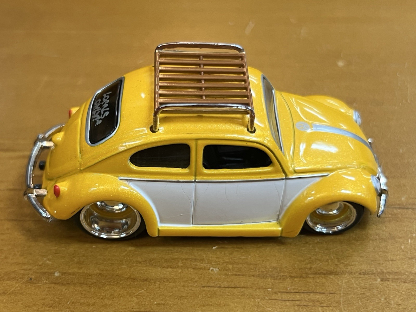 Jada 1:43 Scale? Diecast VW Beetle Cars a Blue and a Yellow 3″