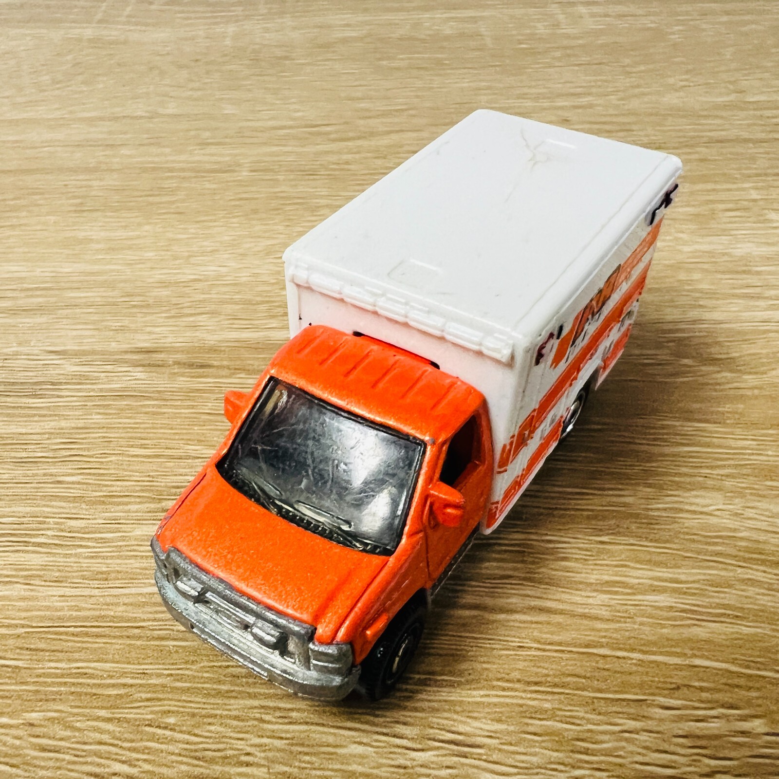 Ford E350 Ambulance 2009 Orange White Emergency Response MB771 Primary PR