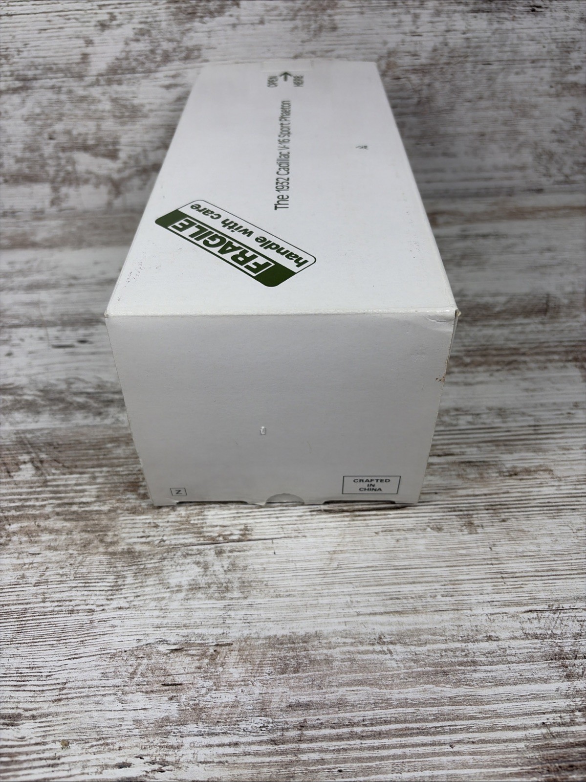 Danbury Mint 1932 Cadillac V-16 Sport Phaeton 1:24 Diecast Green w/ Box