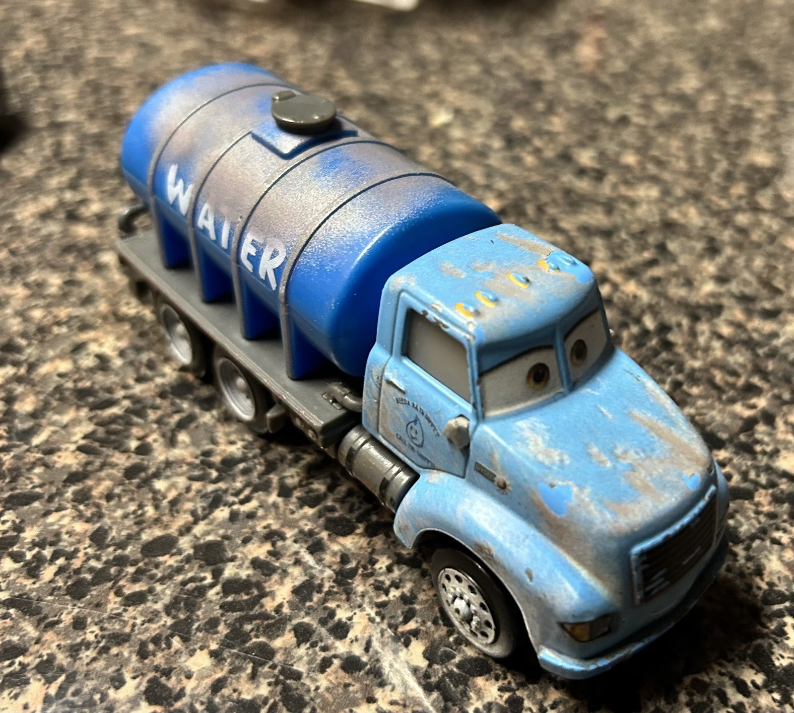 Disney Pixar Cars 1:55 Die Cast Mr. Drippy Water Truck Mattel Toy