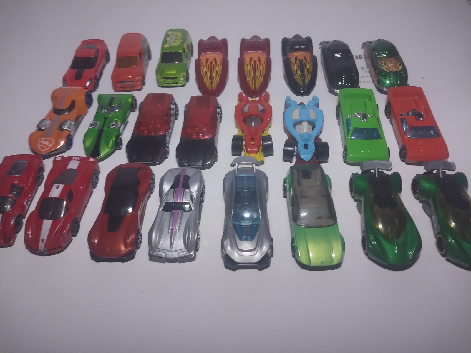 Lot Of 28 Mixes Hot Wheels Cars Please See Photos