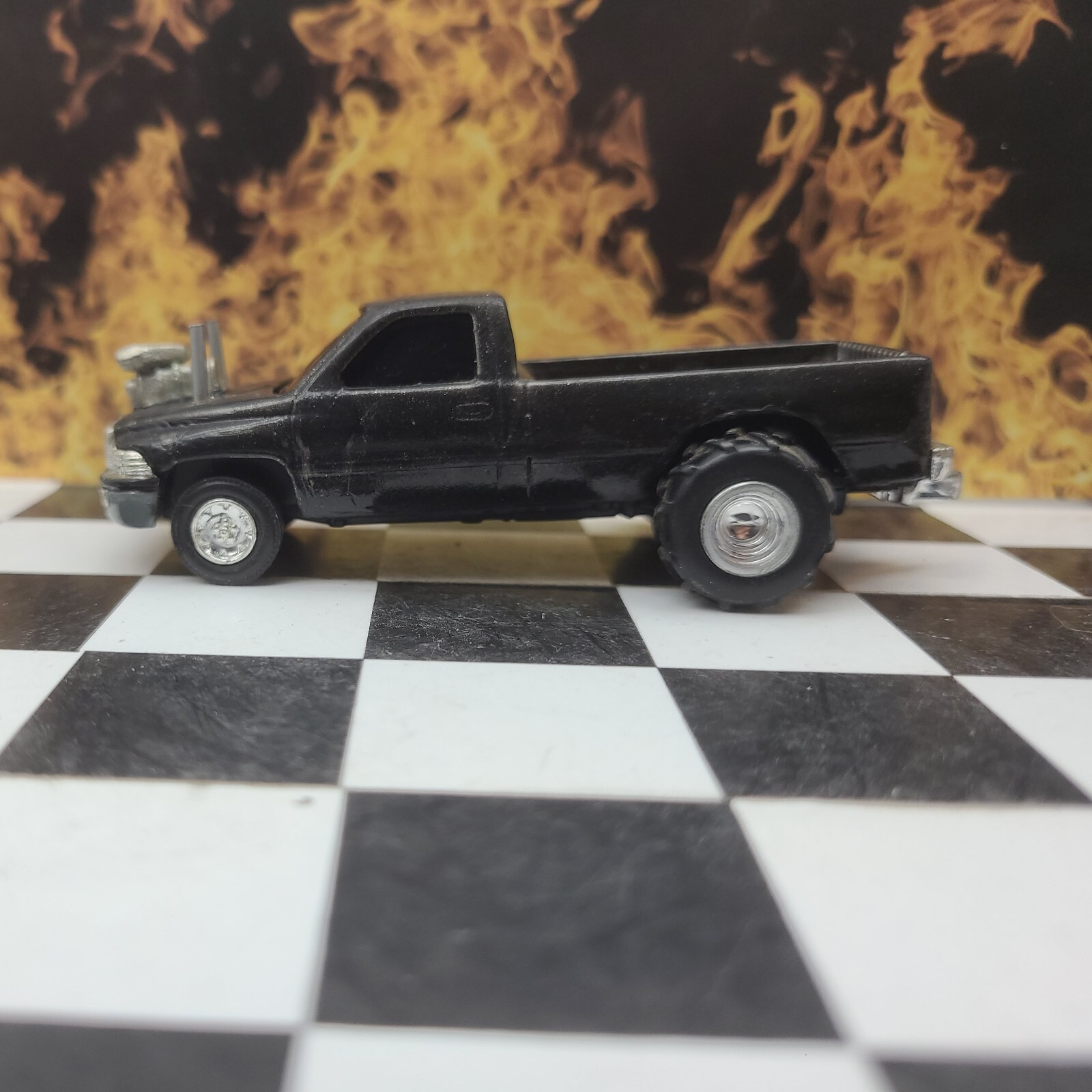 CUSTOM BUILT 1:64 2nd Gen DODGE HOT ROD Pro PULLING TRUCK Pull Puller Ertl 2wd