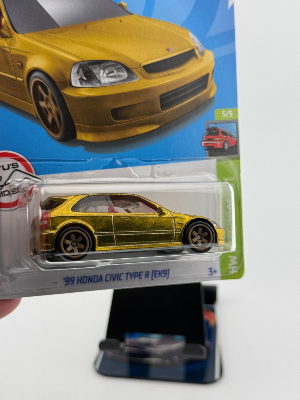 2022 Hot Wheels Super Treasure Hunt STH ’99 Honda Civic Type R EK9 Golden Nugget