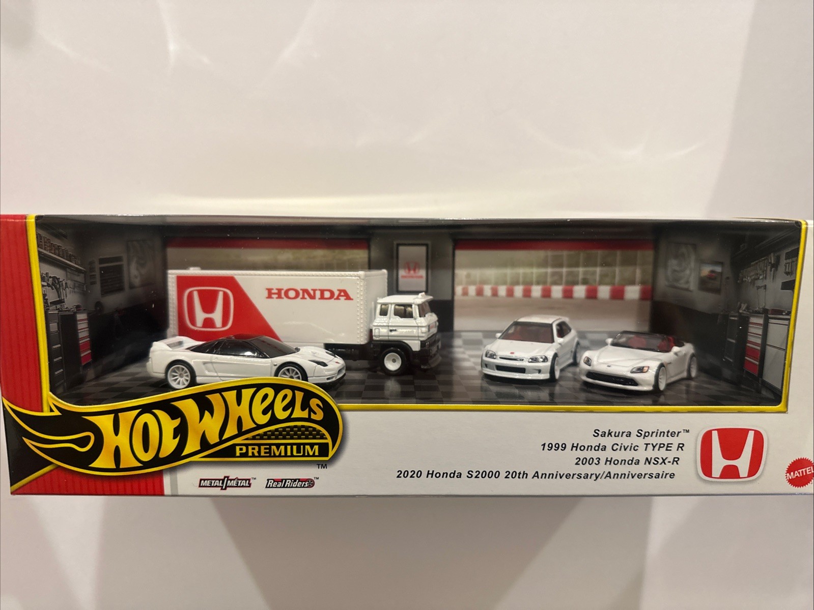 Hot Wheels 2025 Premium Collector Diorama Honda Set Civic Type-R, NSX-R, S2000
