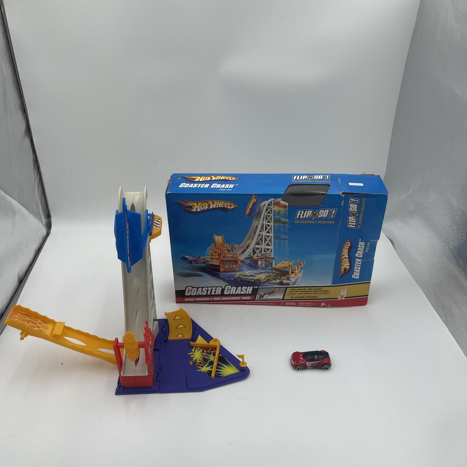 2007 Hot Wheels “Coaster Crash Flip-N-Go” Play Set By Mattel 12 1/2″ High W Box