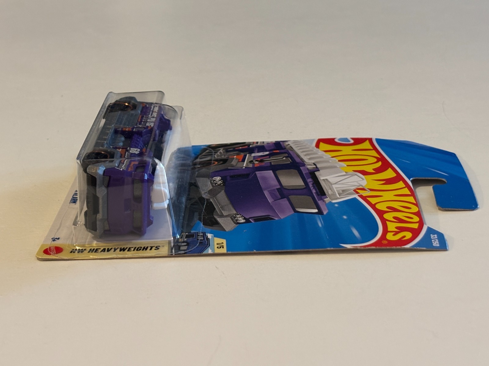 Hot Wheels 5 Alarm HW Heavyweights Firetruck 2026 Item # JJJ03