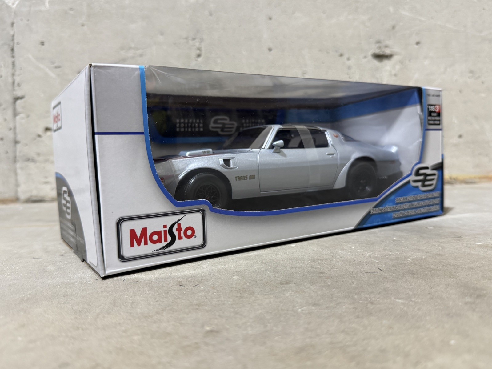 Pontiac Firebird Trans Am 1:18 Maisto Special Edition – Silver