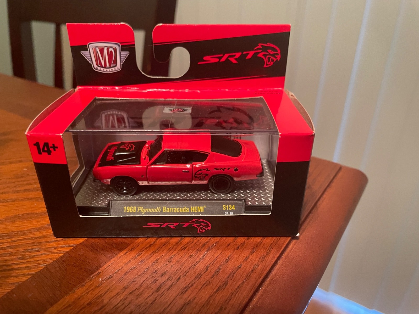 M2 Machines SRT 1968 Plymouth Barracuda HEMI 1:64 Diecast Red/Black Unopened