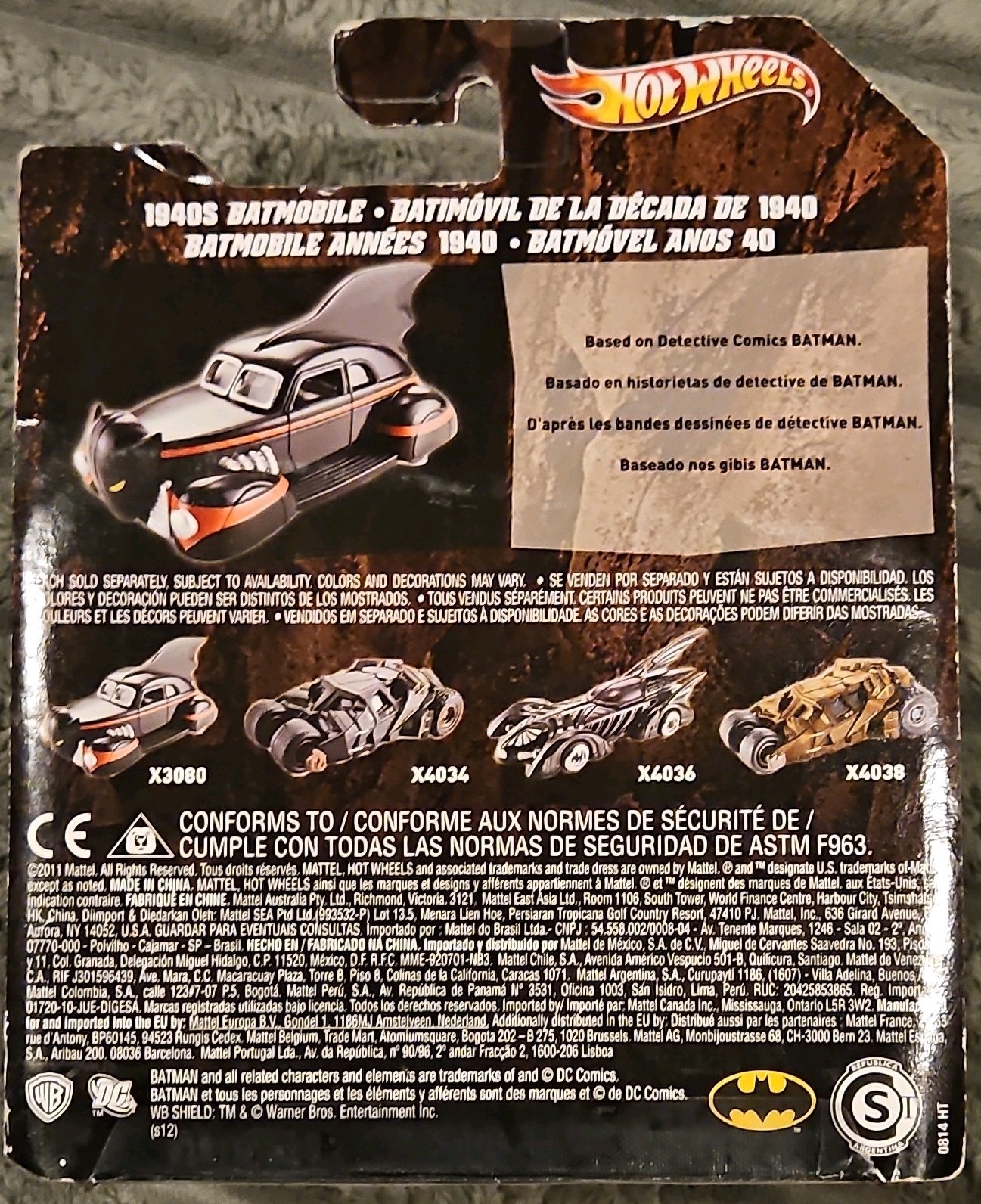 Hot Wheels Batman 1940s Batmobile Black/Orange 1:64 Diecast 2011 Unopened Box
