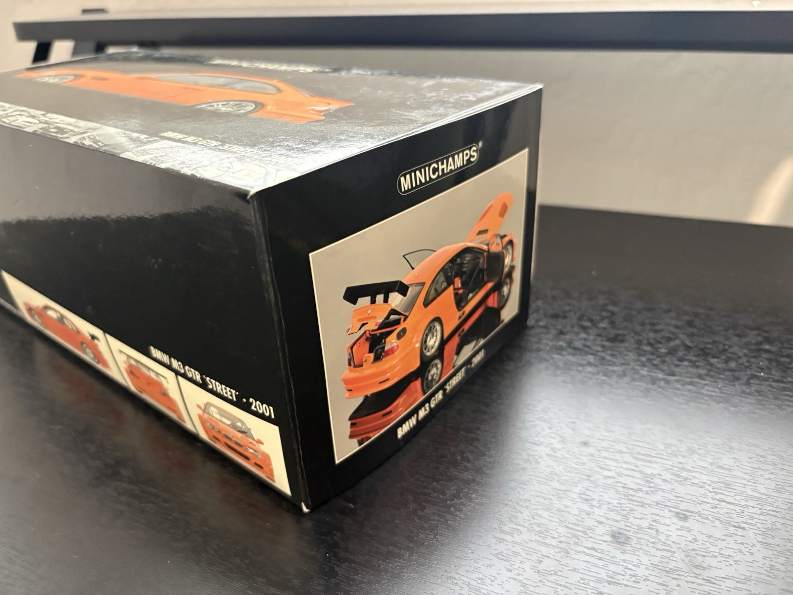1:18 Minichamps BMW E46 M3 GTR Street 2001 – Orange