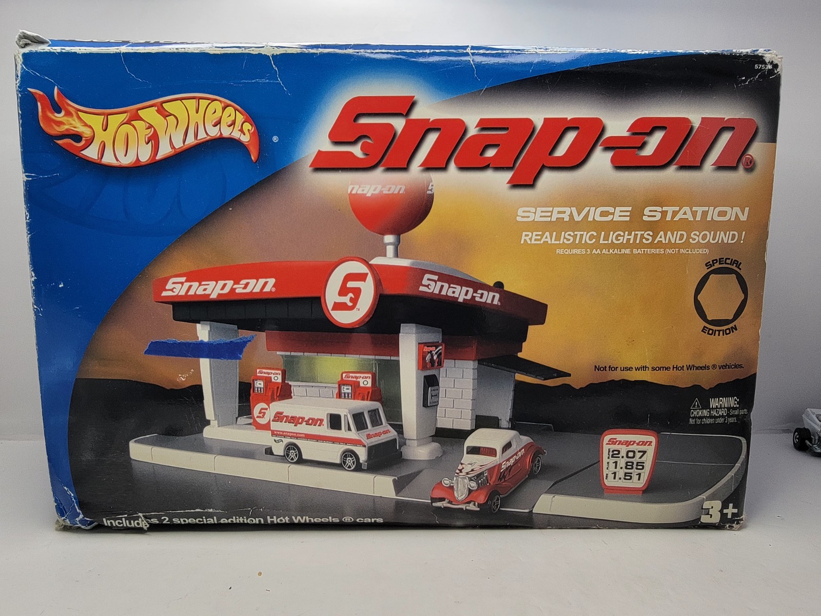Hot Wheels Snap-On Service Station play set