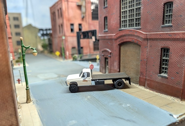 Custom Built 1/87 HO Scale 1980s GMC 3500 Flatbed Truck, 3D Printed Resin Model