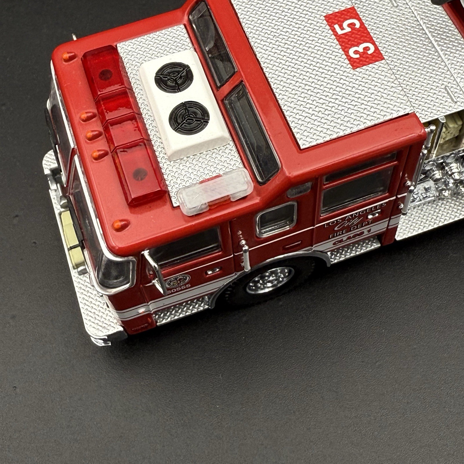 2 Pack 1/64 Mini Whelen Edge Clear Red Clear Lightbar Gray Top Police Fire EMS