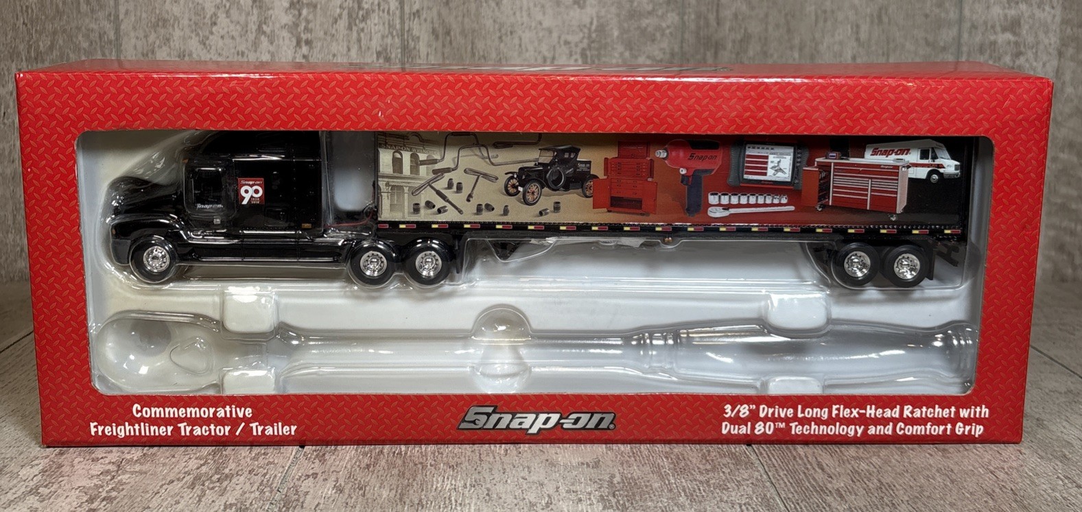 1/64 Crown Premiums Snap-On 90 Years Freightliner Truck Semi Trailer Diecast