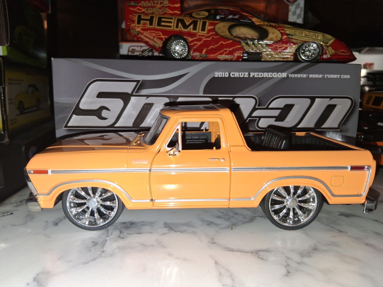 ( Custom Built) 1.24scale Diecast Custom 78 Ford BRONCO SLAMMED( Read Ad Plz)