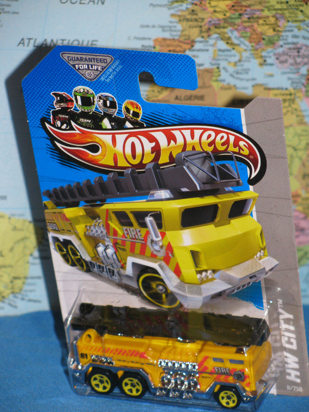 HOT WHEELS 5 ALARM FIRE TRUCK #11/250 HW CITY ***BRAND NEW & RARE***