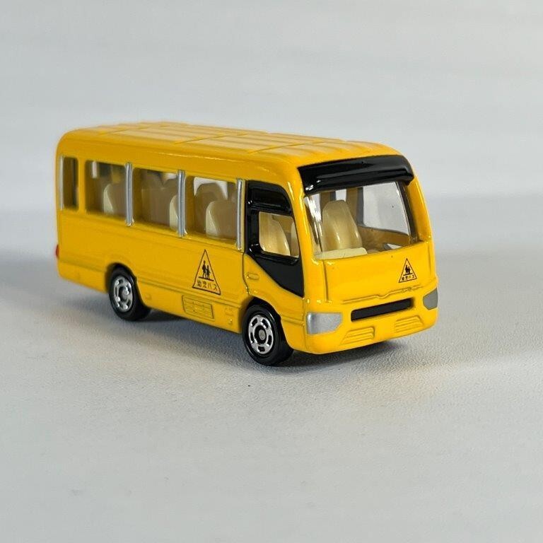 Tomica Toyota Coaster kindergarten School Bus Metal Diecast Car Model 1/89 #49