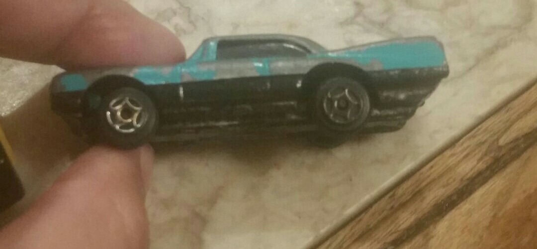 Vintage die cast and plastic car unbranded No 3