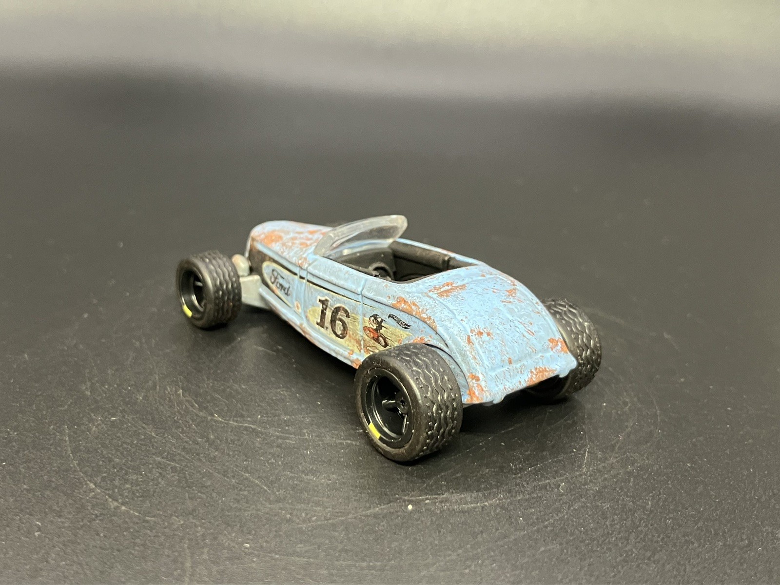 1933 Ford Roadster Weathered Rusty Custom 1/64 Diecast Barn Find Car Hot Wheels