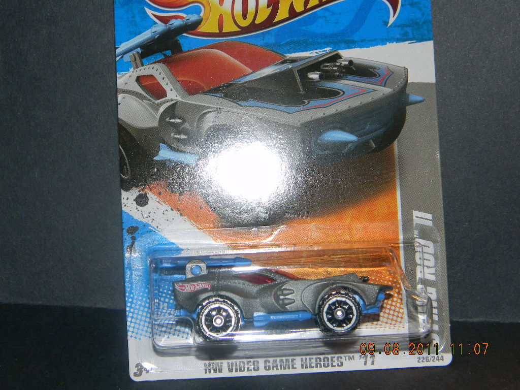 HOT WHEELS 11 HW VIDEO GAME HEROES #4 STING ROD HOTWHEELS GRAY MILITARY VHTF