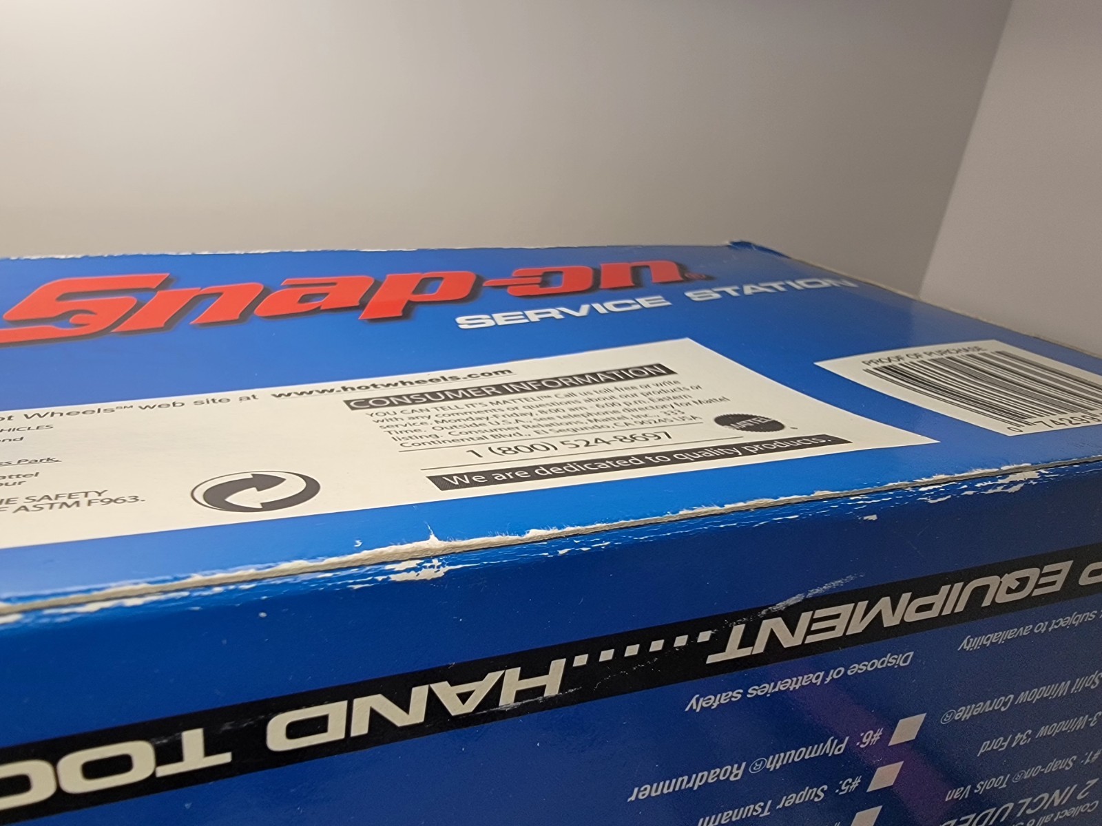 Hot Wheels Snap-On Service Station play set