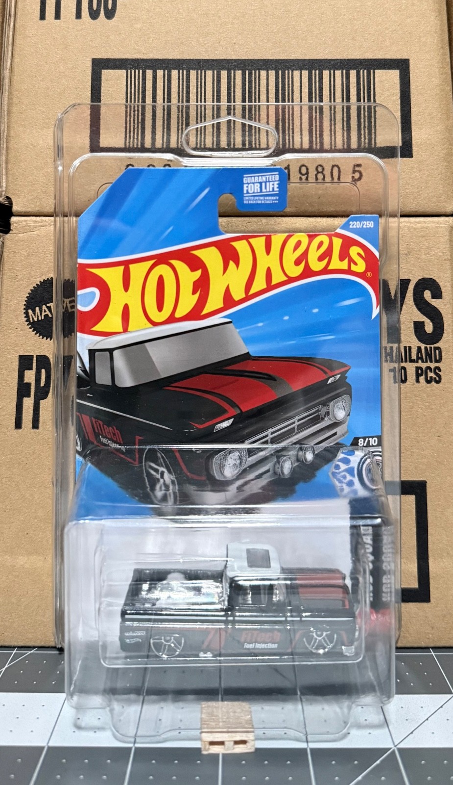 Hot Wheels Custom ‘62 Chevy Pickup #220/250 Rod Squad 8/10 FiTech J Hook Crease