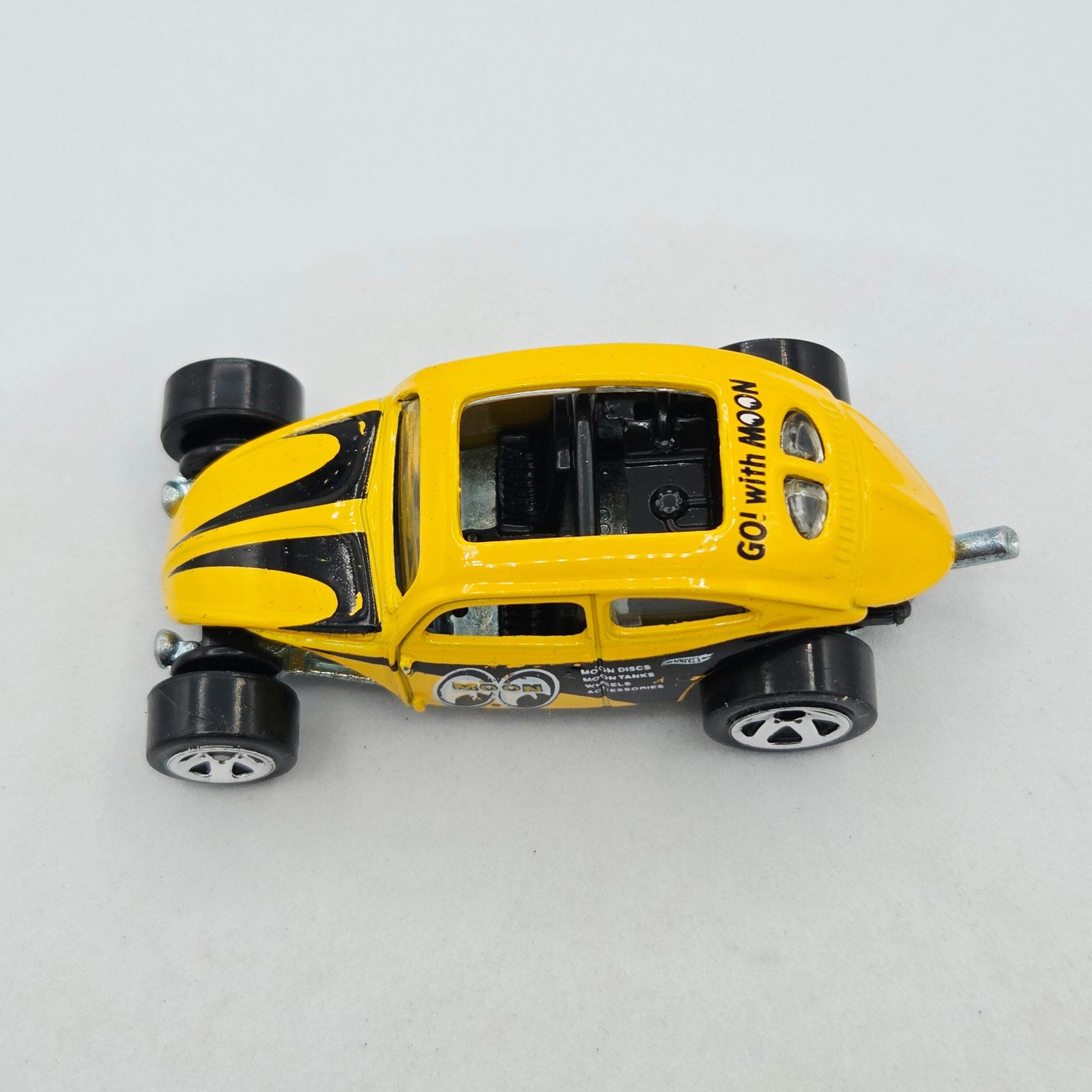 Hot Wheels Custom Volkswagen Beetle “Moon Eyes” (2014 HW Basic – Workshop)