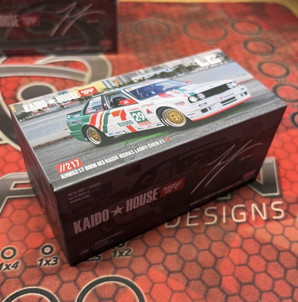 Kaido House x Mini GT 1:64 BMW M3 Kaido Works Larry Chen V1 – USA Exclusive