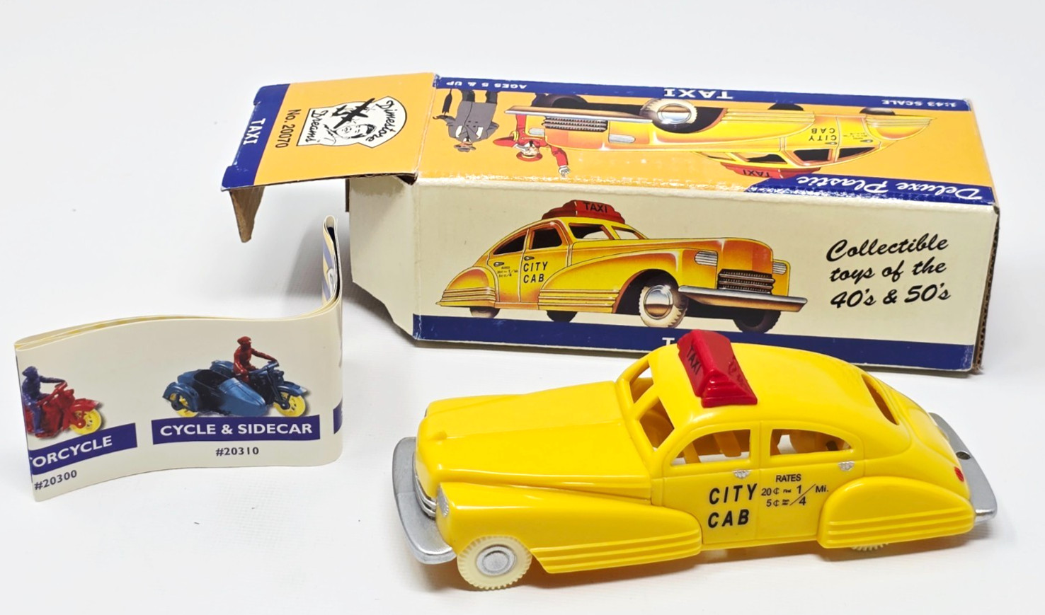 Dimestore Dreams 1940’s Yellow City Cab / TAXI #20070 Deluxe Plastic 1:43