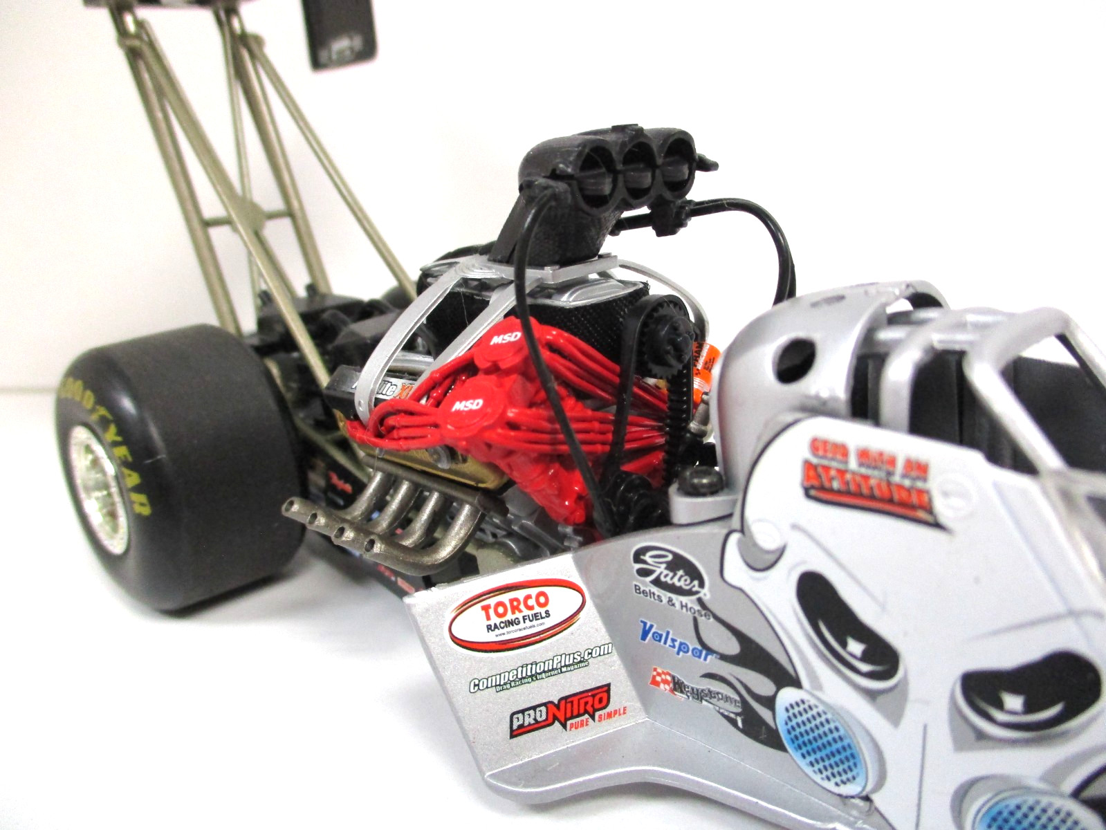 RACING CHAMPIONS RC2 MELANIE TROXEL SKULL GEAR 2006 NHRA TOP FUEL DRAGSTER 1/24