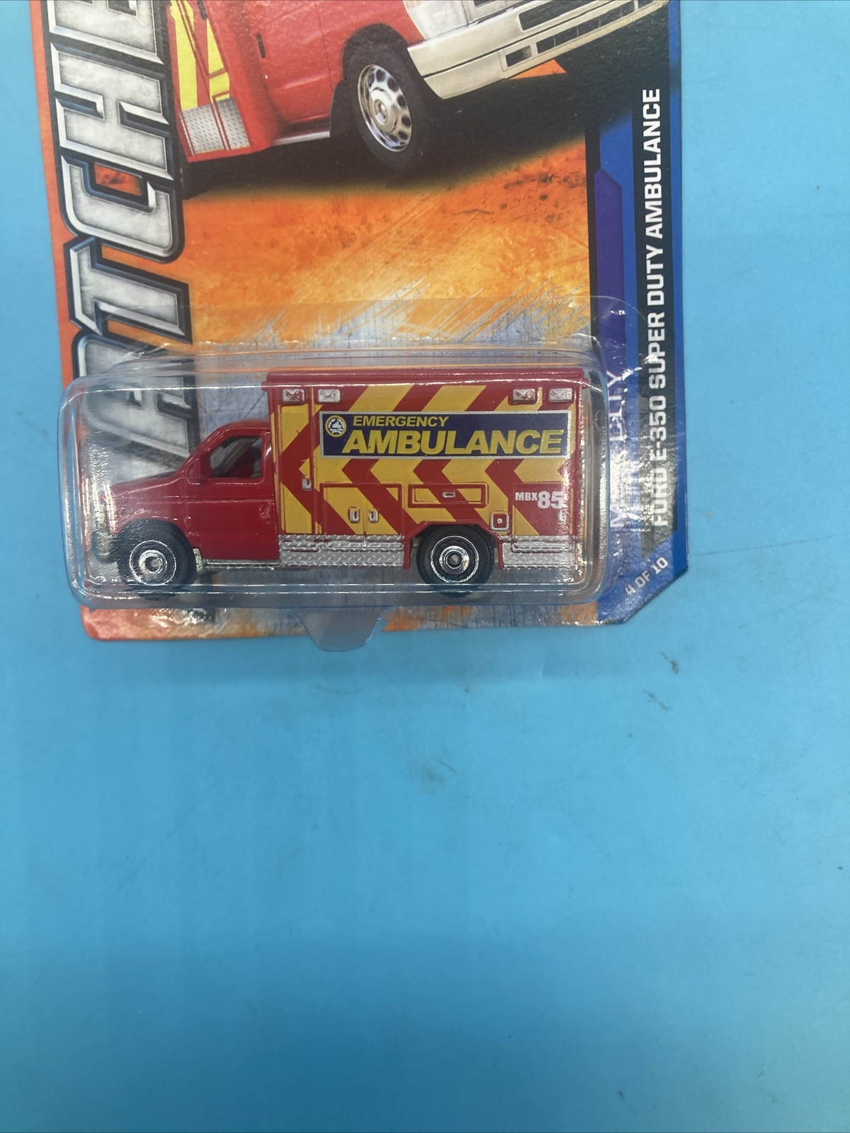 Matchbox Ford E 350 Super Duty Ambulance New Die Cast