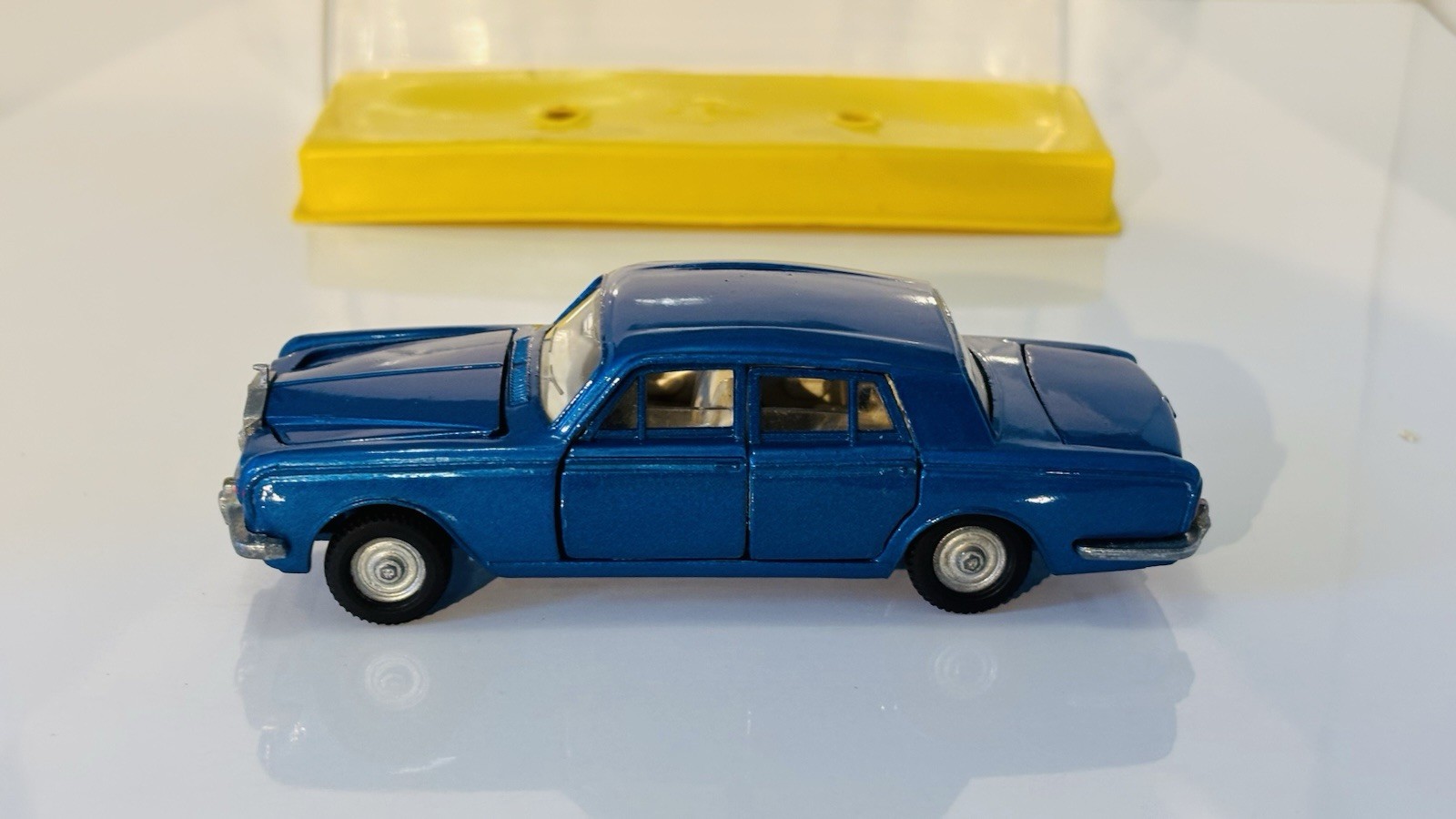 Dinky Toys #158 Rolls-Royce Silver Shadow – Blue – Boxed