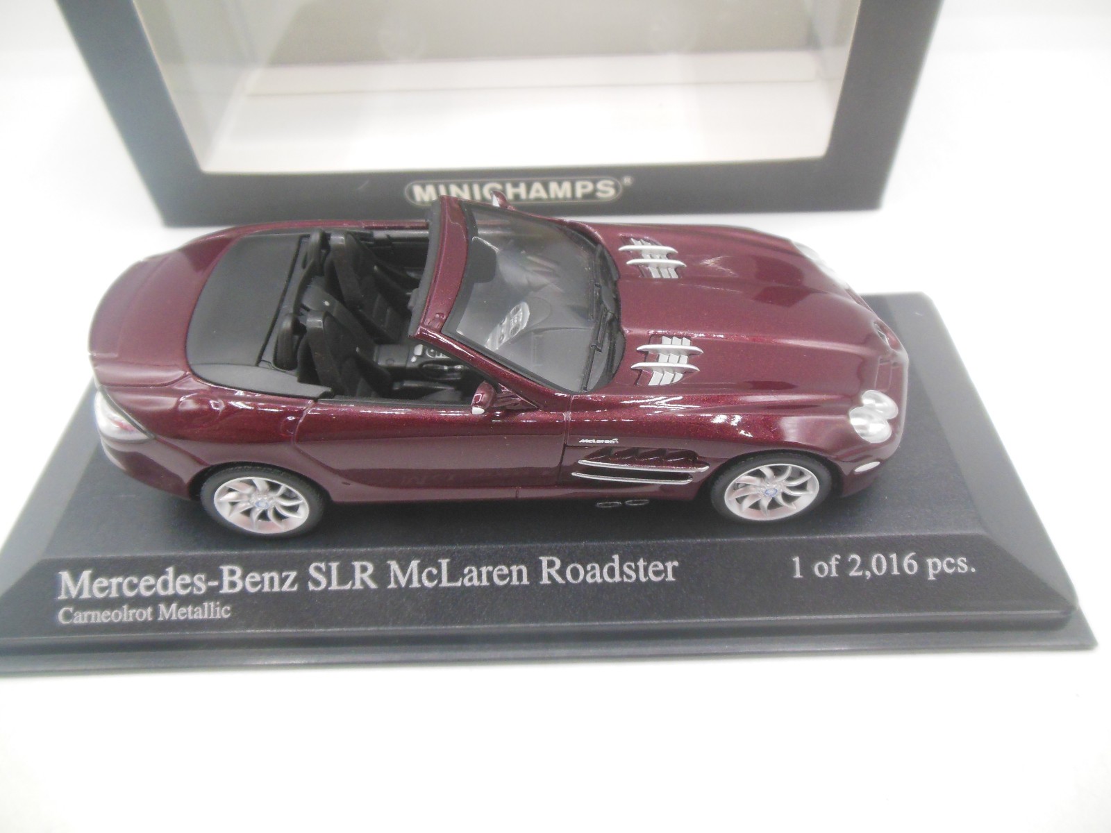 Minichamps 400 037130 2007 Mercedes Benz SLR Mclaren Roadster Red Metallic 1:43
