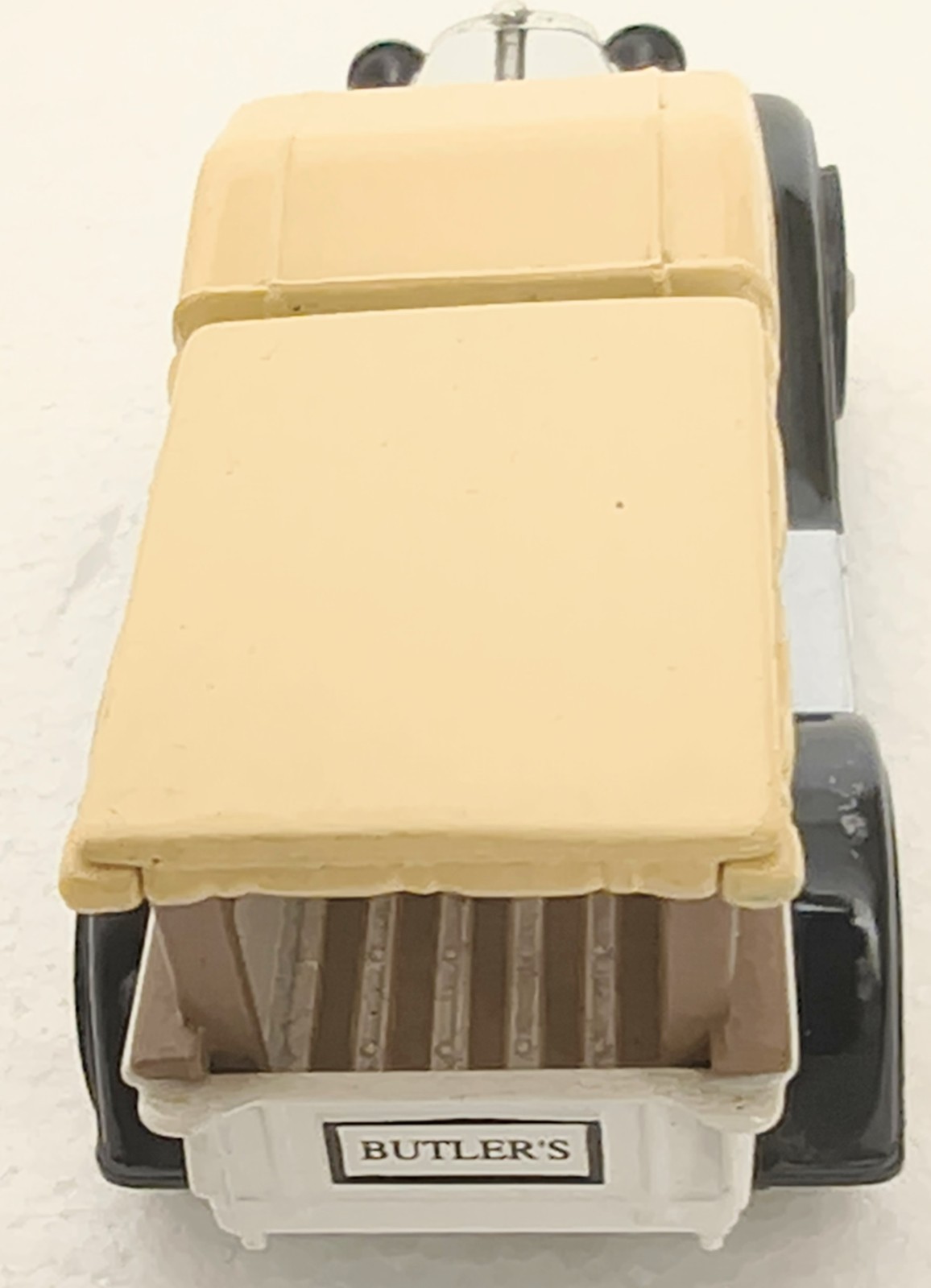 1932 Chevy Pickup Truck N37 1:32 National Motor Museum Butler’s Food Delivery
