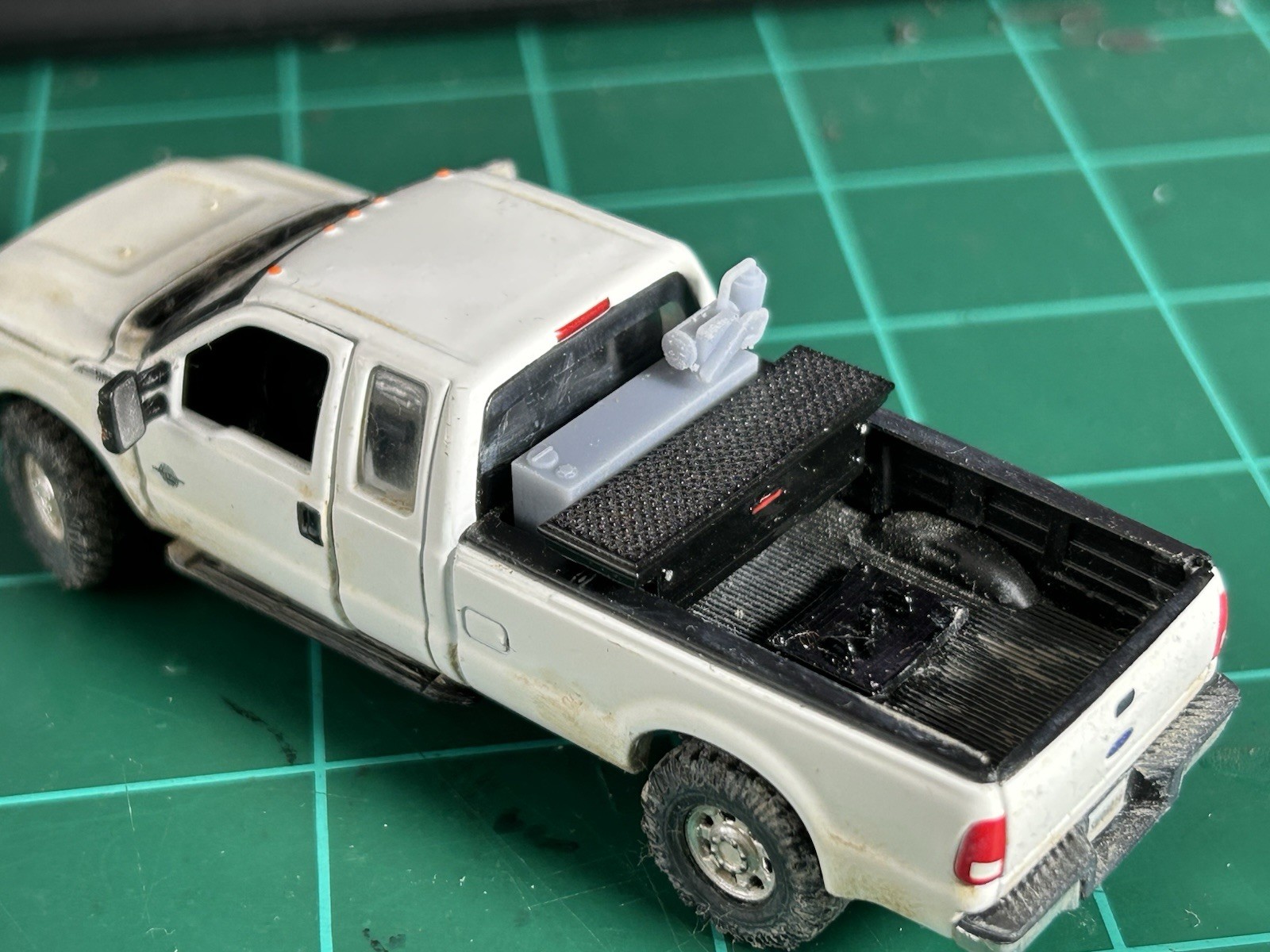 1/64 Scale 3D Printed Fuel Transfer Tank For Greenlight Trucks And Dioramas