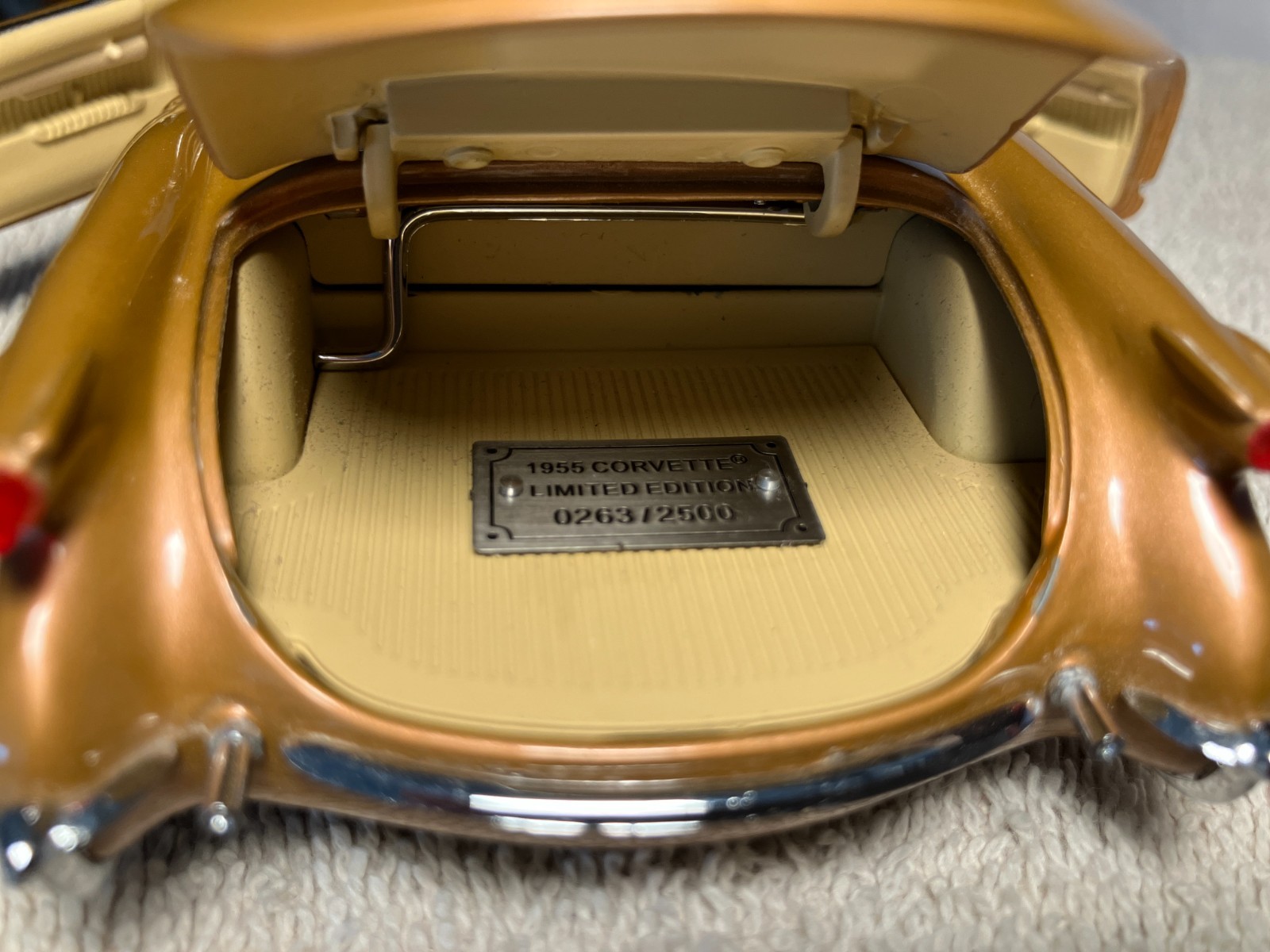 Franklin Mint 1/24 1955 Corvette Limited Edition – Copper