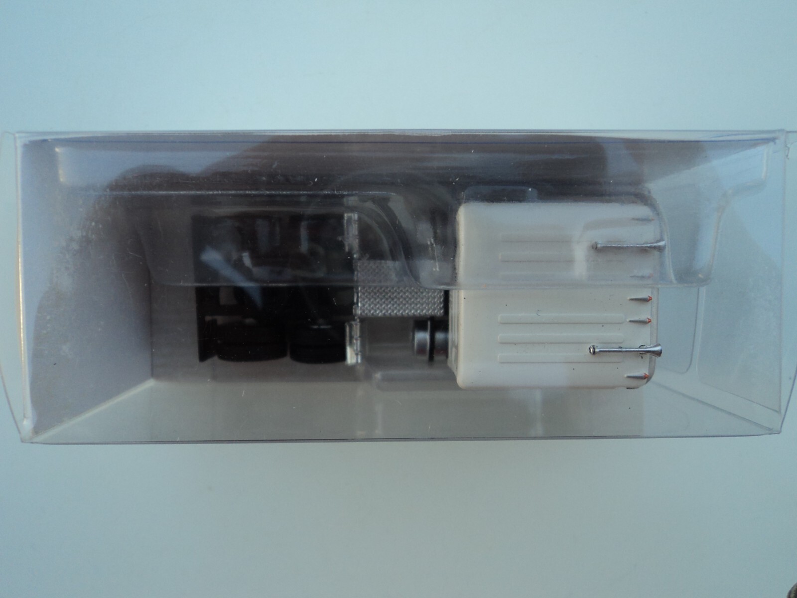 BREKINA 1978 FORD CLT 9000 WHITE / SILVER HO 1/87 PLASTIC