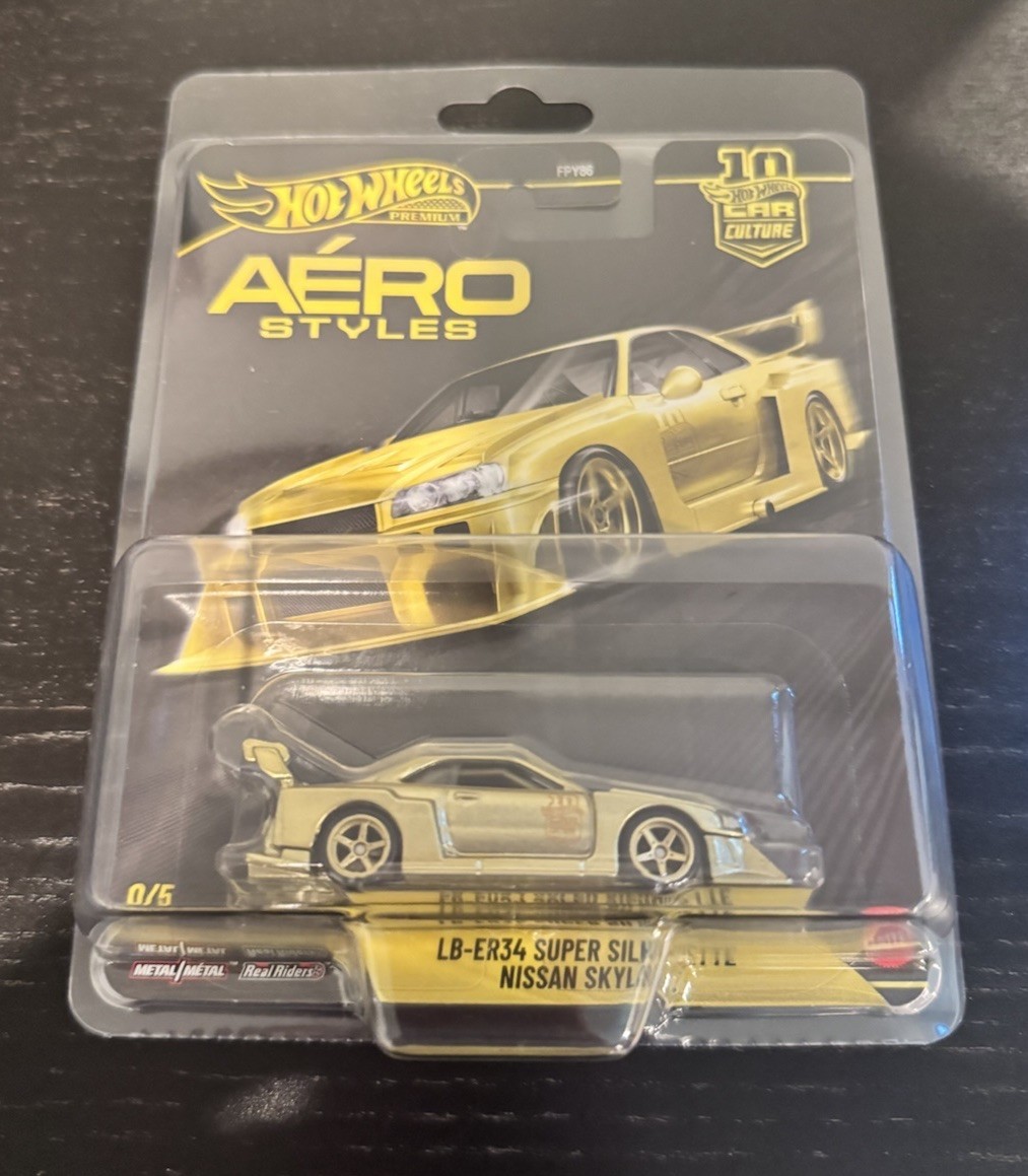 Hot Wheels Car Culture Aero Styles LB-ER34 Nissan Skyline Chase 0/5 in Protector