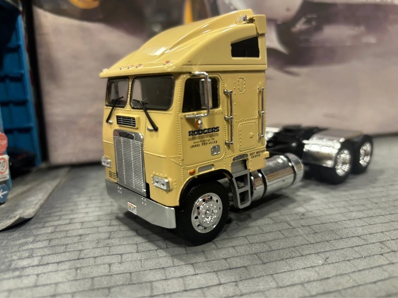 FREIGHTLINER FLA 86 64 T (1993) RODGERS Fast And Furious, ALTAYA 1:43 NEW!!!