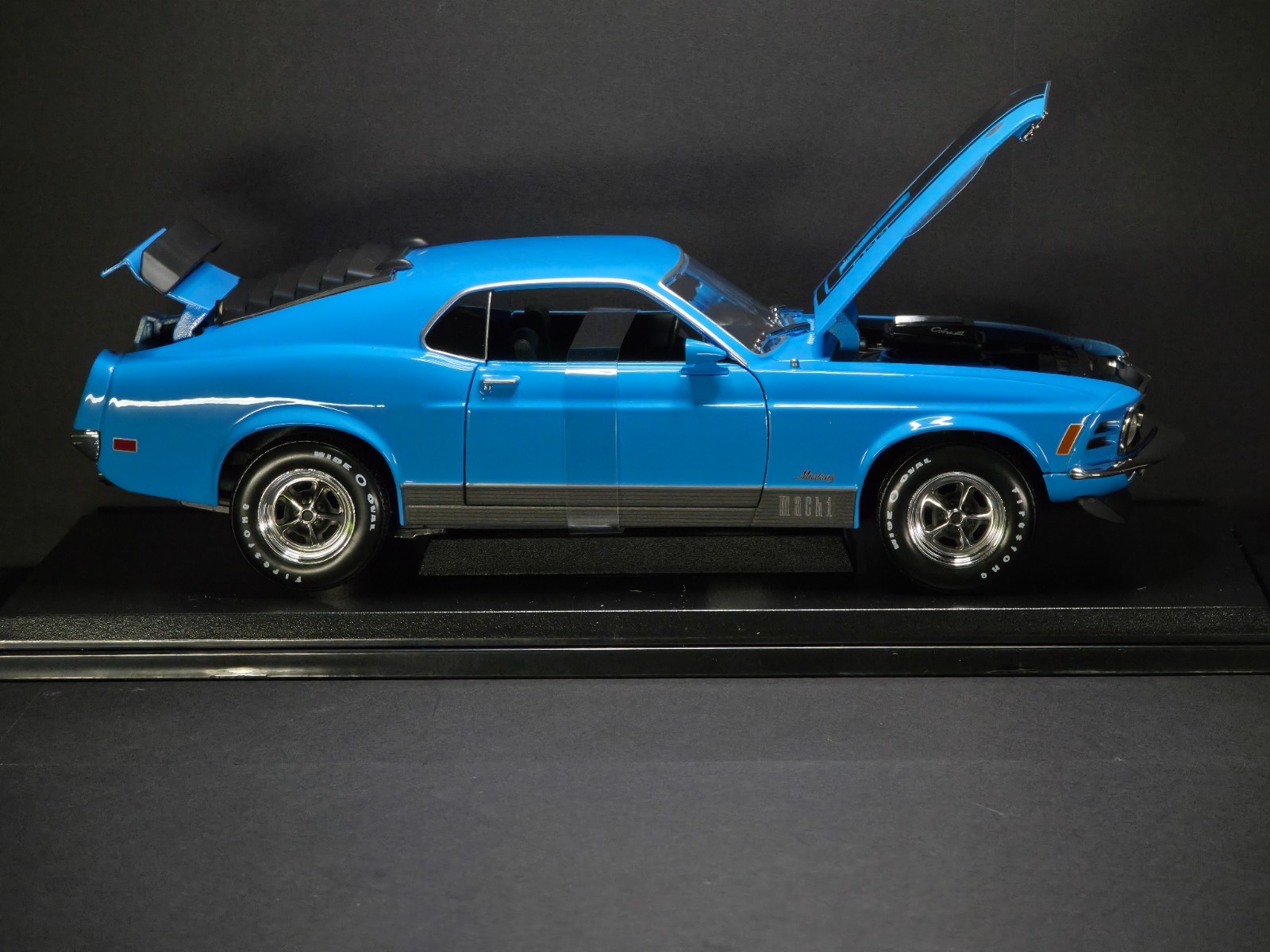 1970 Ford Mustang Mach 1 Blue 1:18 Maisto Exclusive Style Special Edition