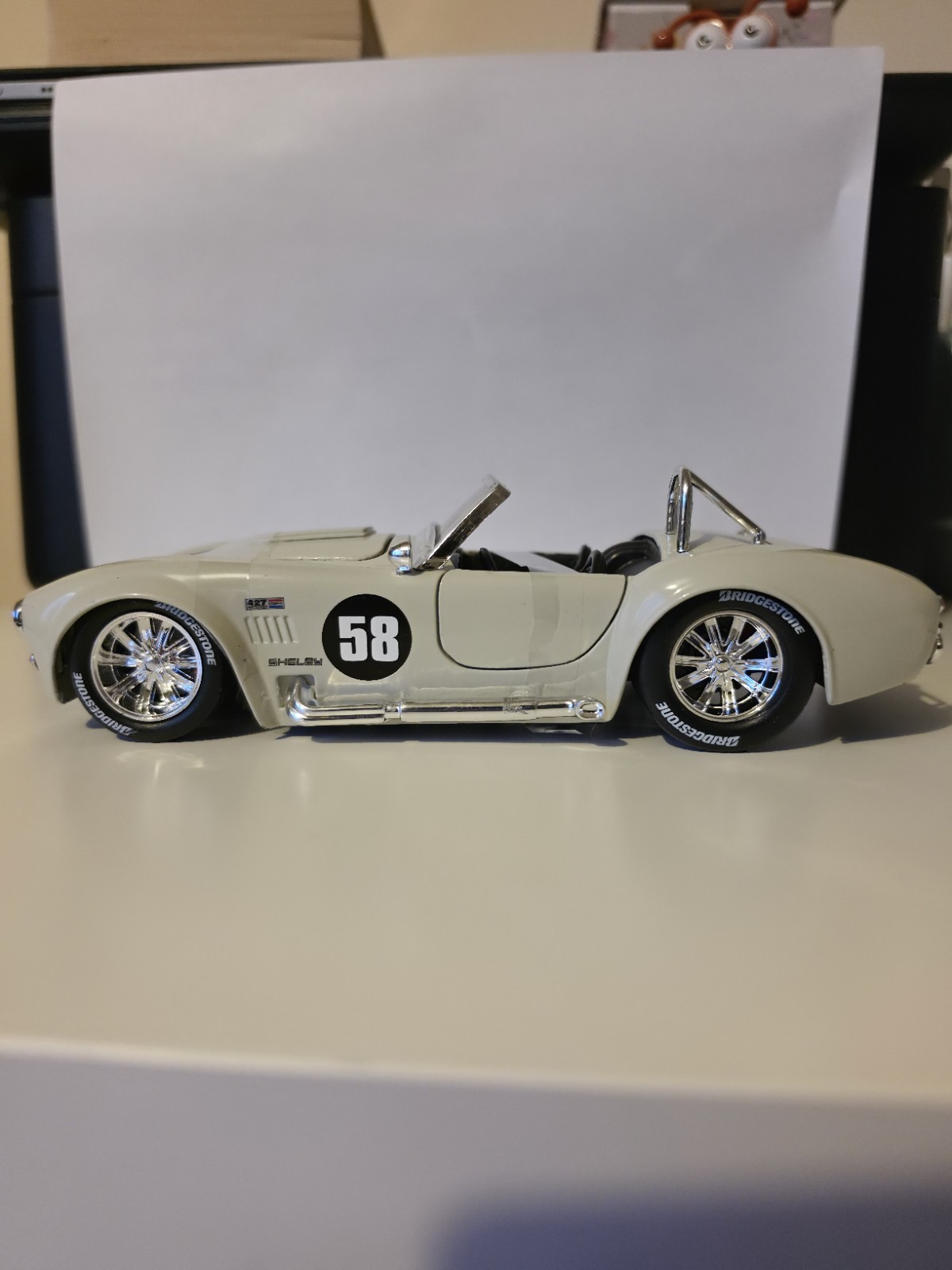 Very Rare 1:24 Shelby Cobra 427 Alliy Duecast Car Model Collectible Kids Adults