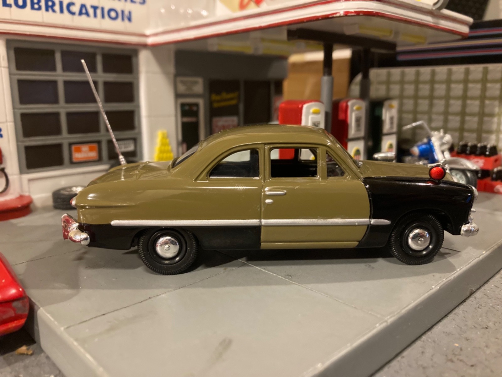 Custom 1949 Ford Unmarked United States Army Police or Staff Car, 1/43 Scale