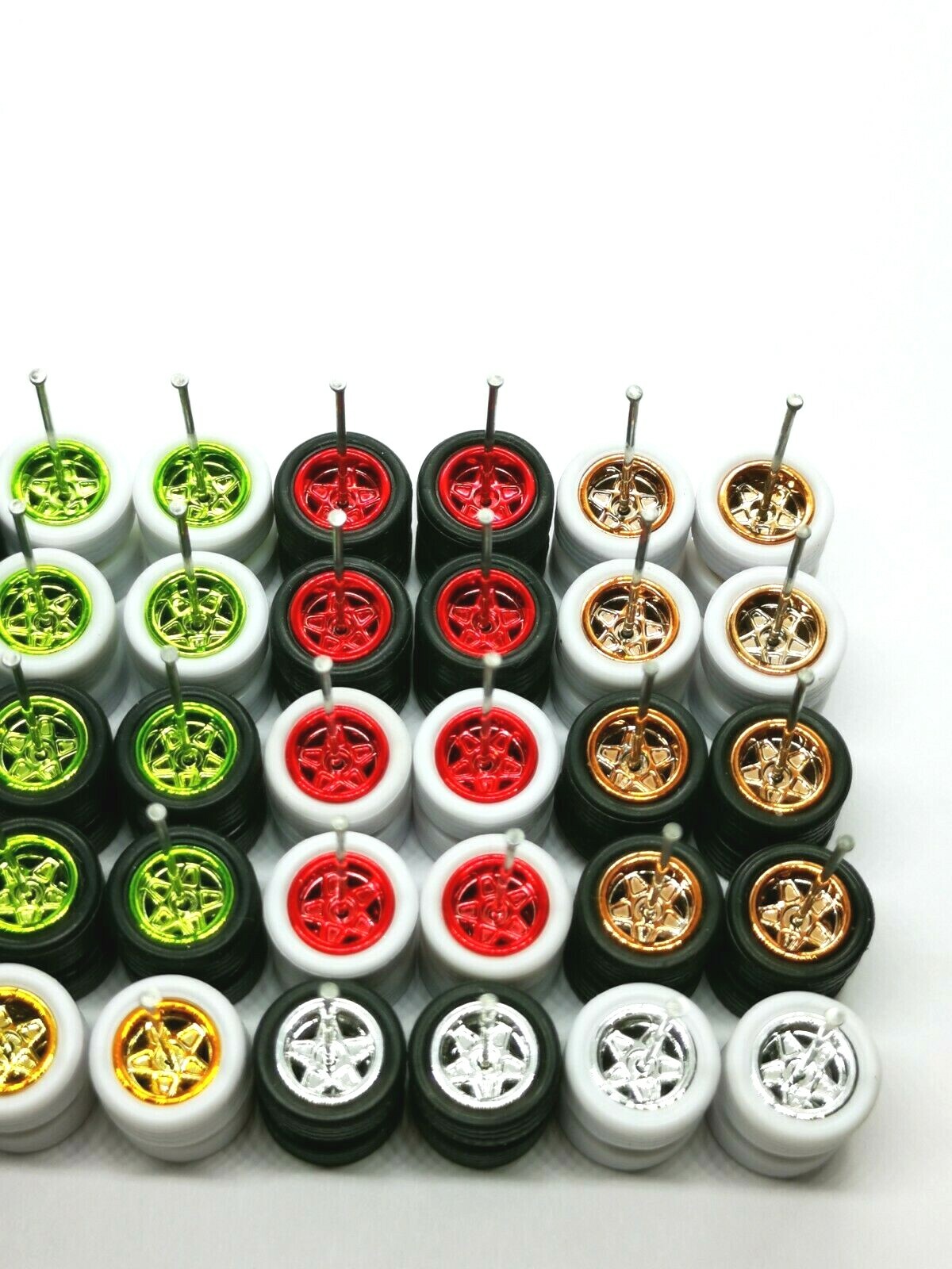 Hot Wheels 5 Star Wheel Long Axle 10 mm Rubber Tires fit 1:64 – 20 sets Mix