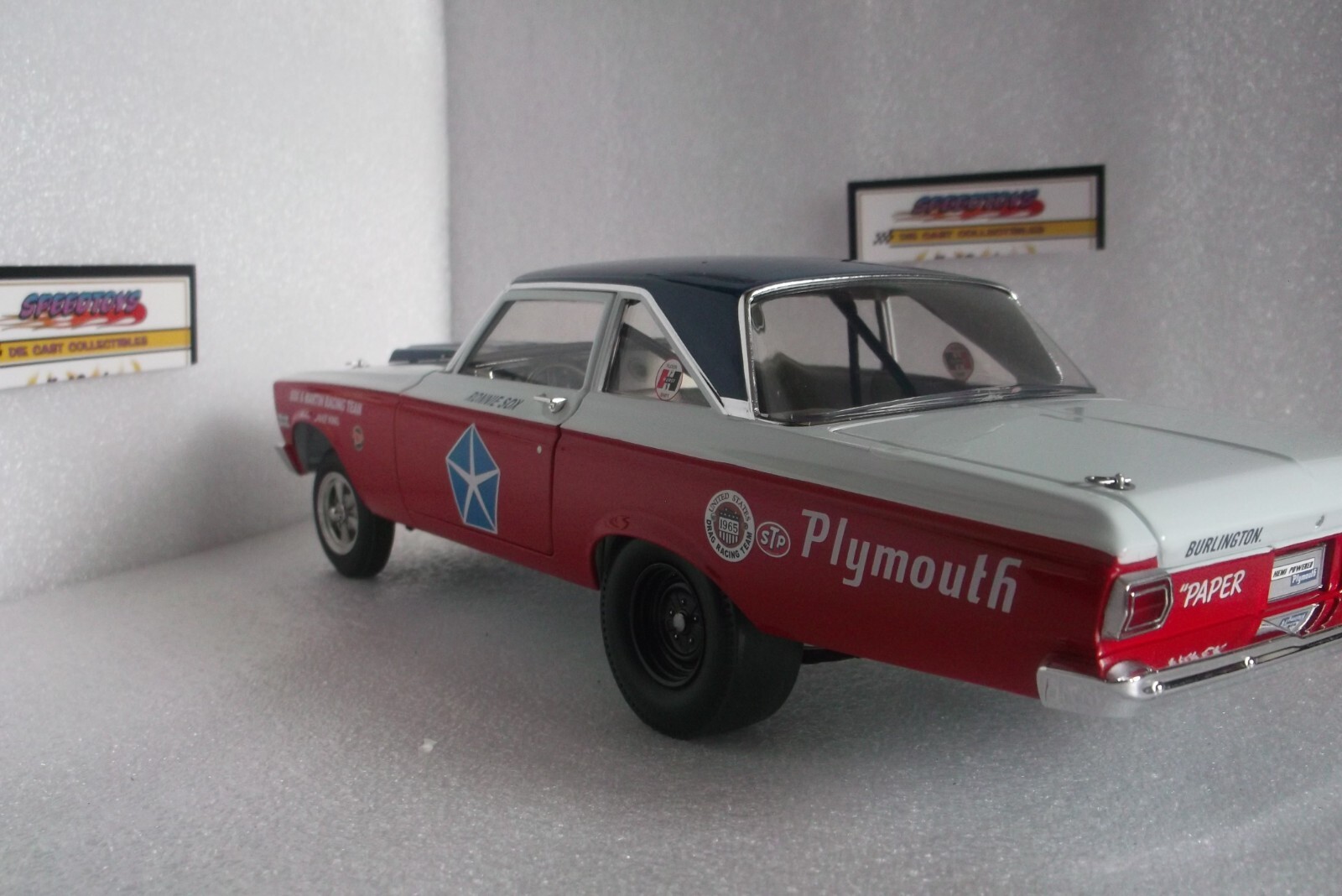 SOX MARTIN 1965 AWB PLYMOUTH BELVEDERE HEMI 1:18 HNRA DRAG RACE CAR ATOMIC ACME