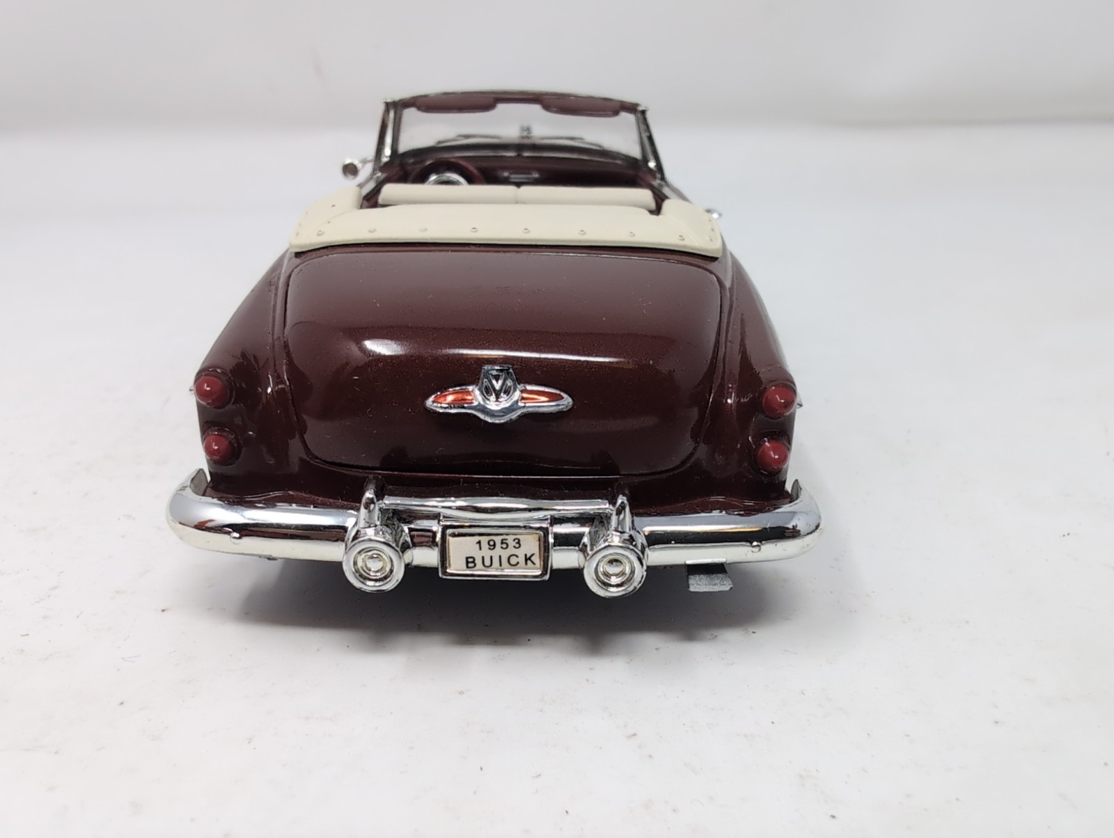 Signature Models 1953 Buick Skylark Convertible Burgundy 1:32 Diecast Car Loose
